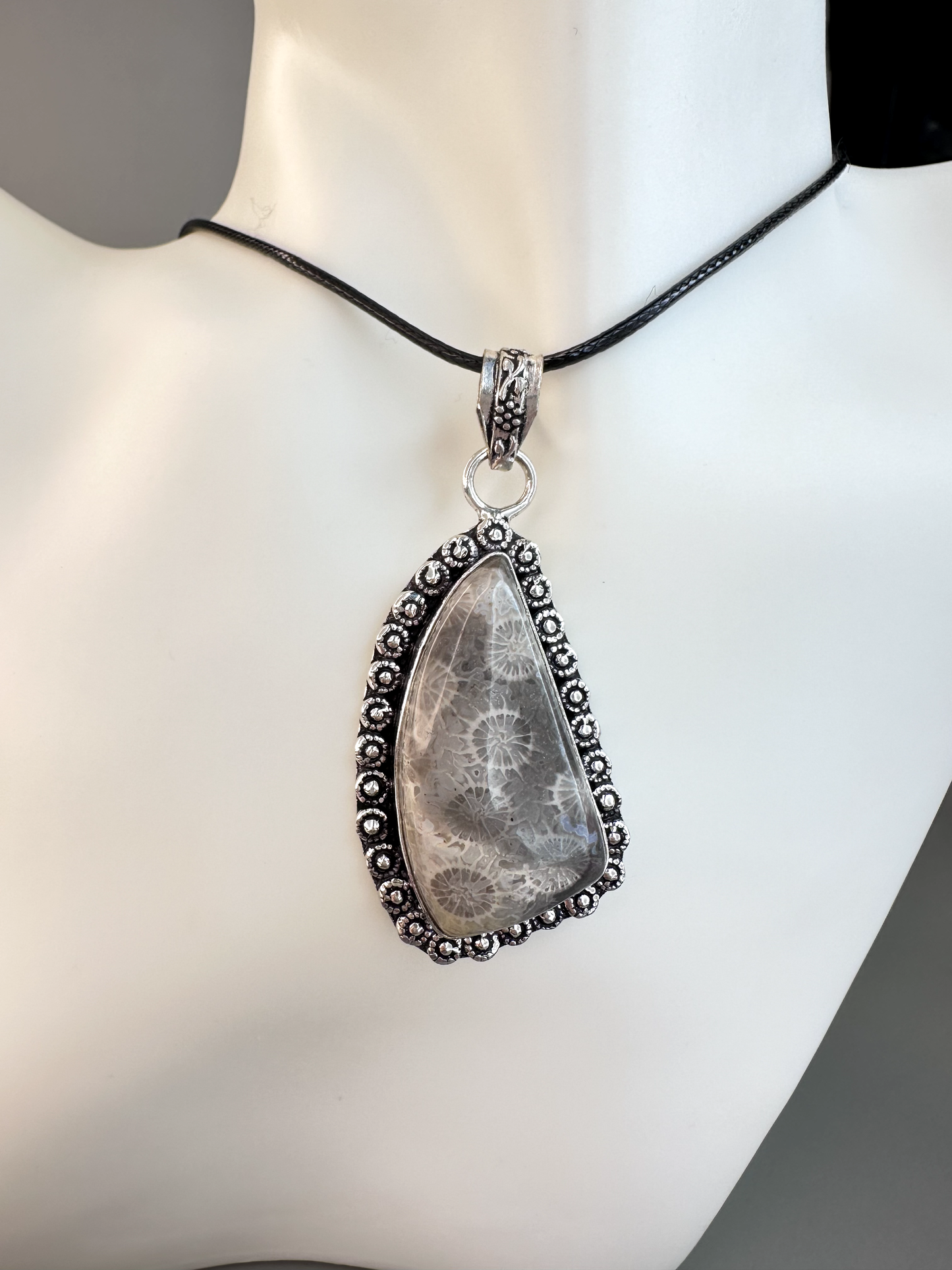 Fossilized Coral Left Curved Pendant | S925