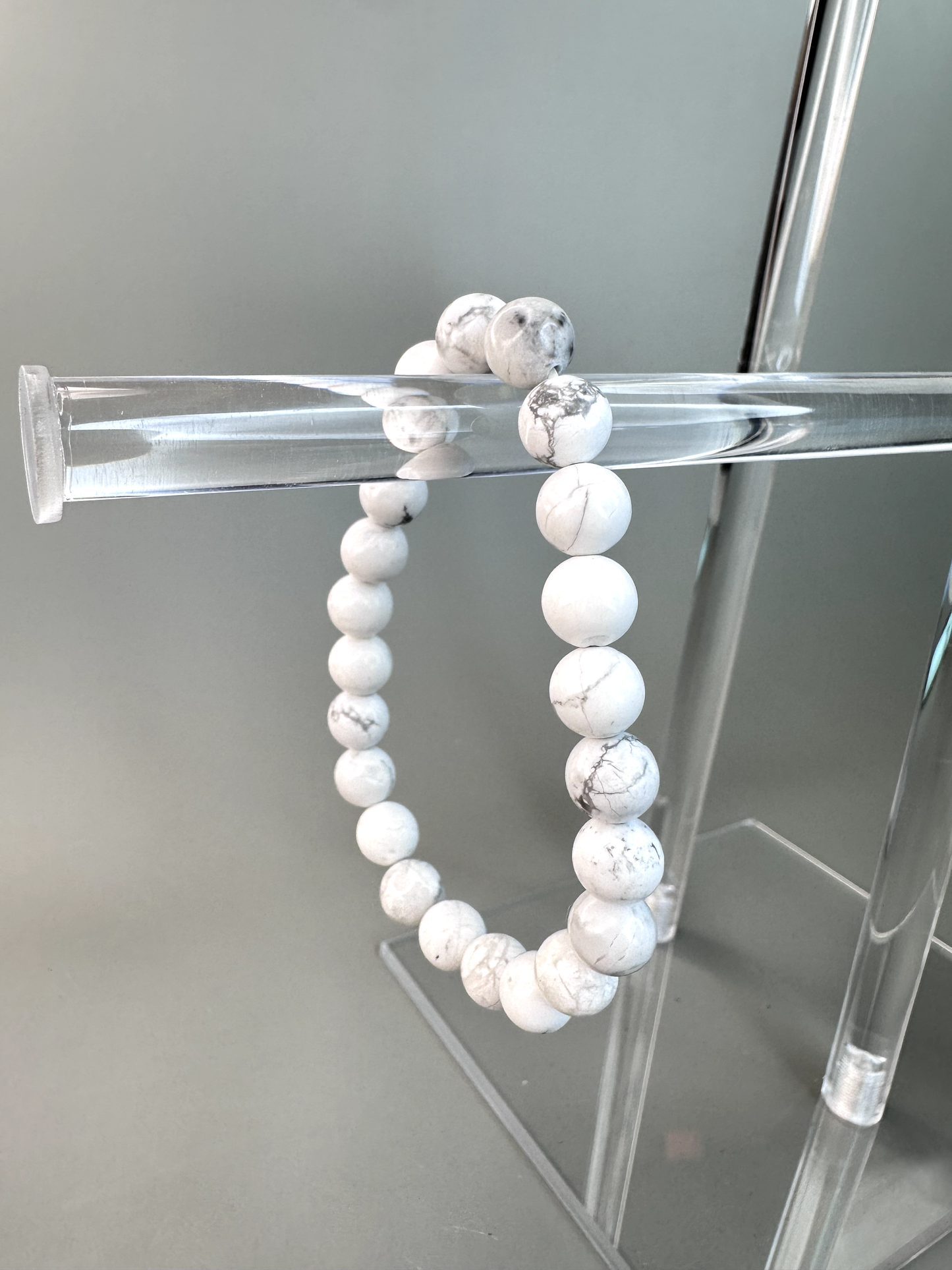 8mm White Howlite Bracelet