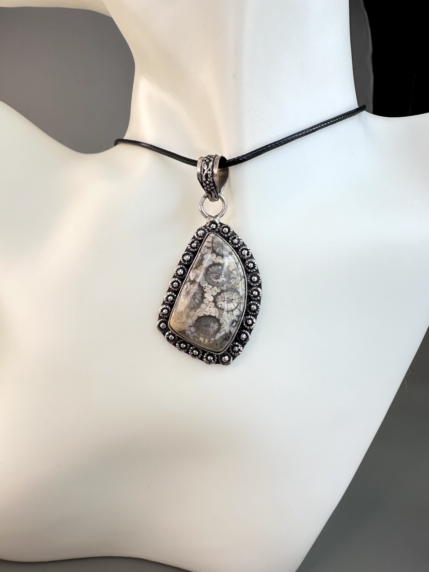 Fossilized Coral Right Curved Pendant | S925