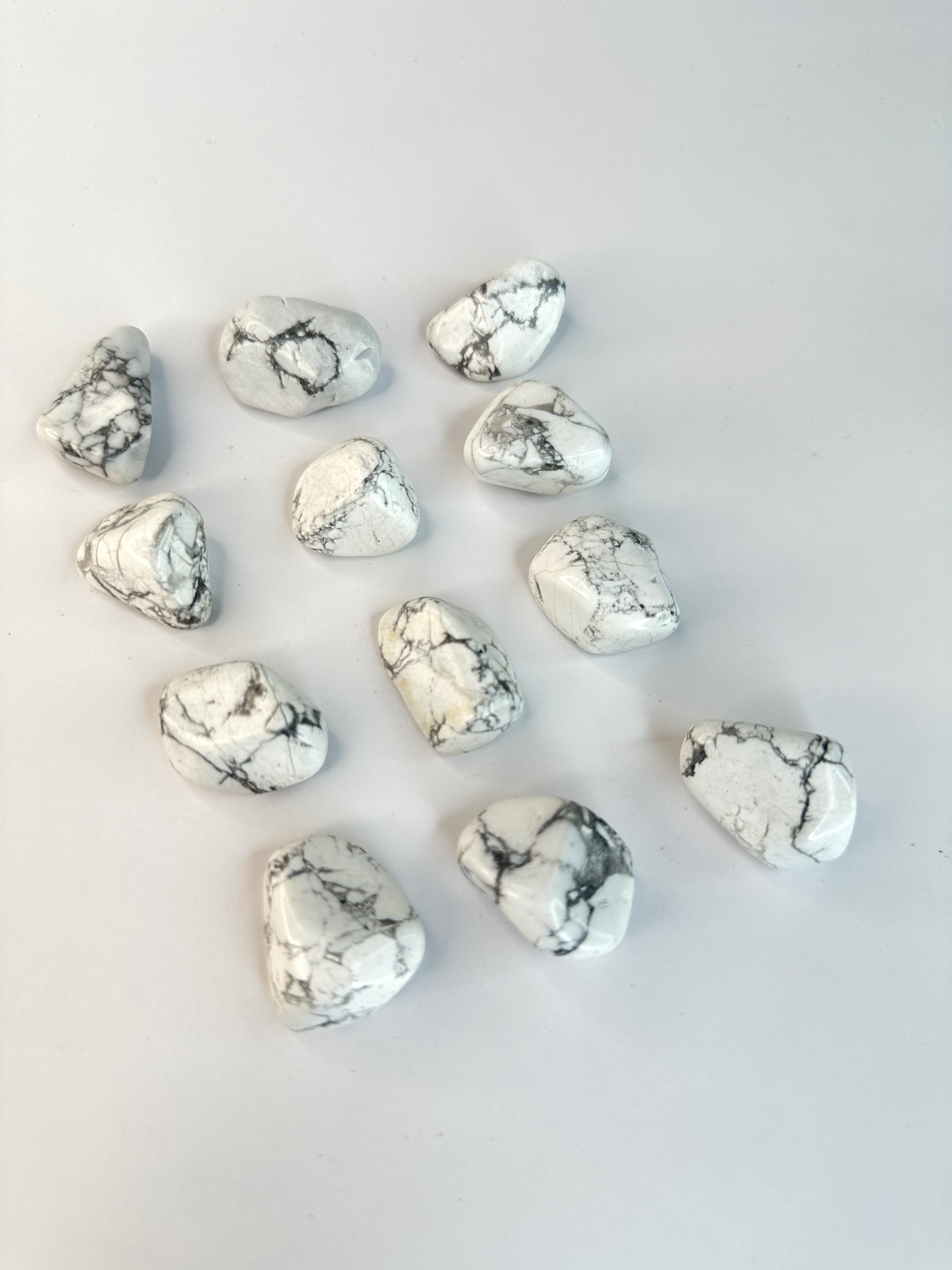 Howlite Tumbles