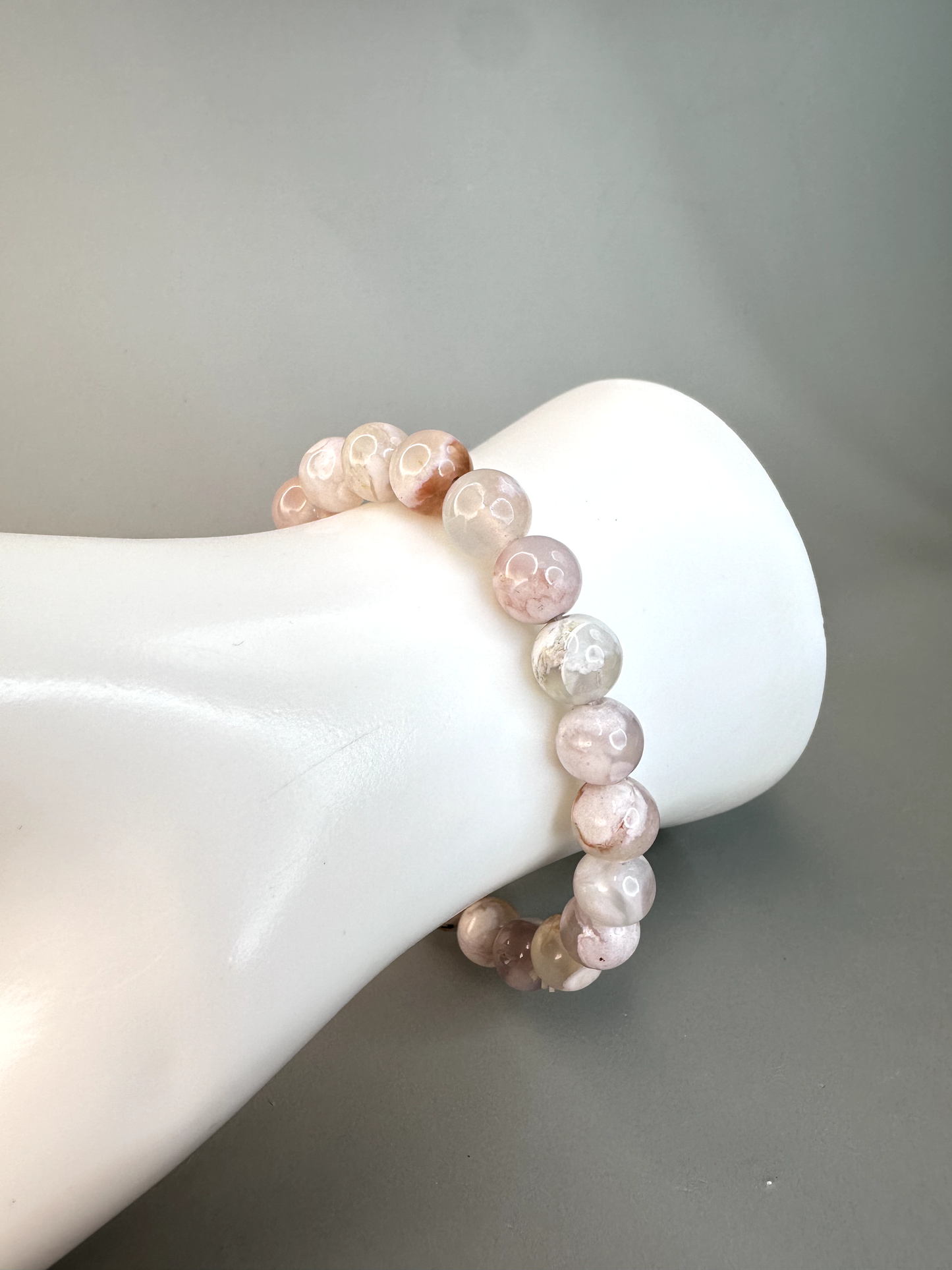 8mm Flower Agate Bracelet