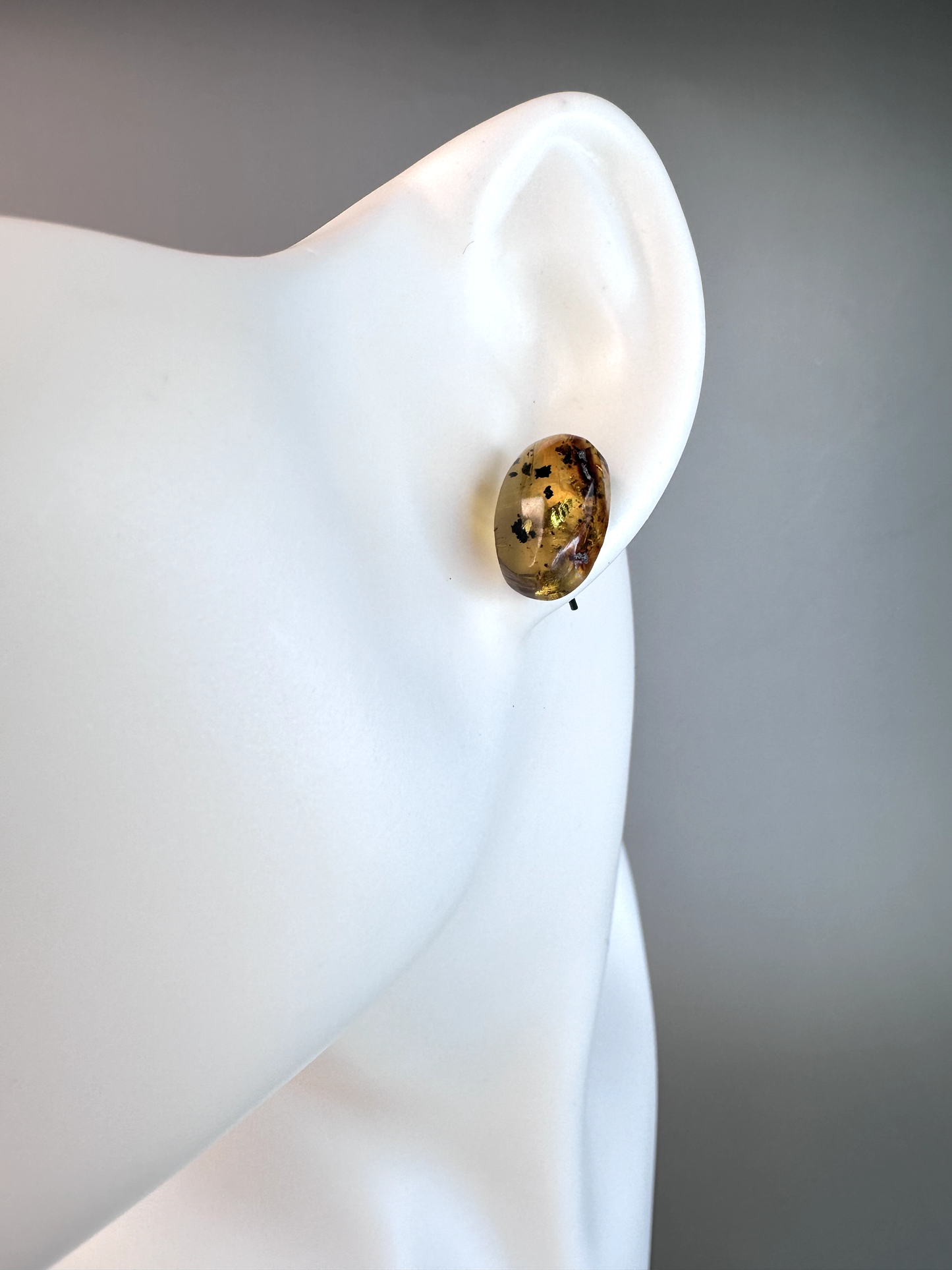 Amber Oval Stud Earrings | S925