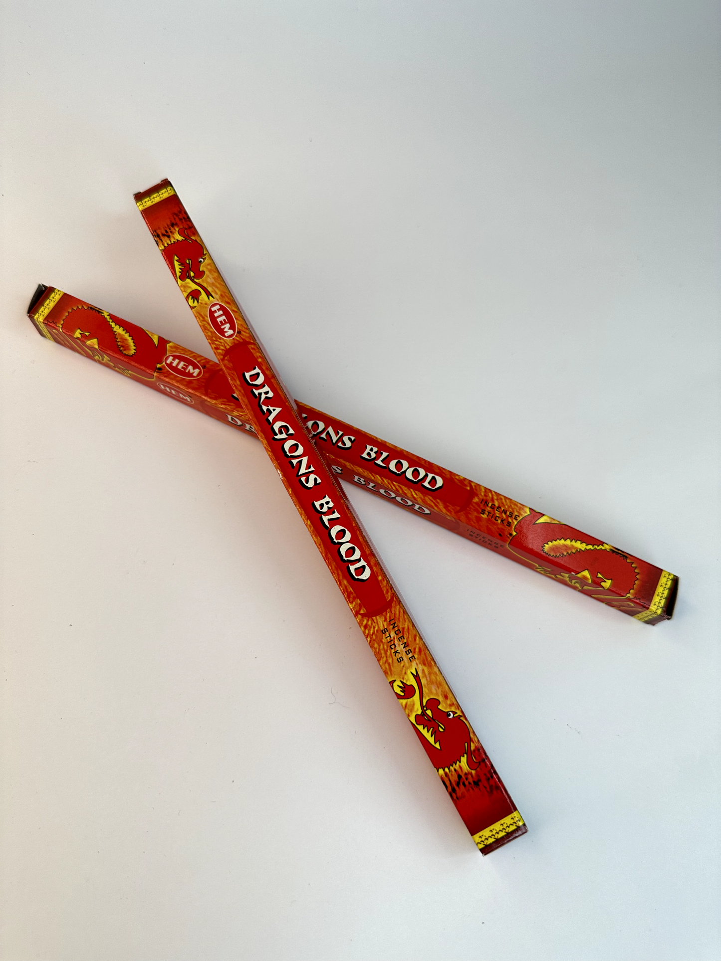 Dragon's Blood Incense (8 Sticks)