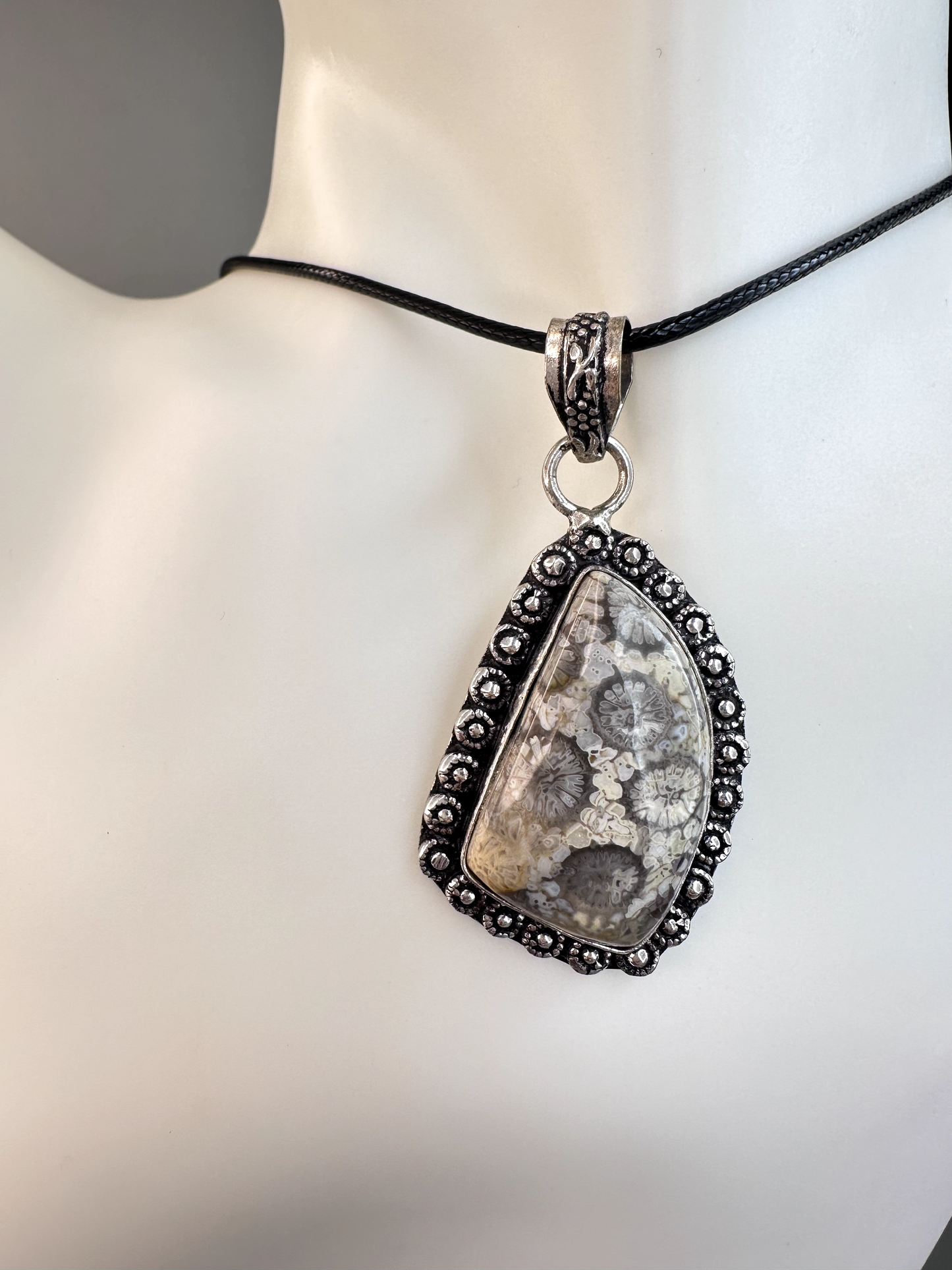 Fossilized Coral Right Curved Pendant | S925