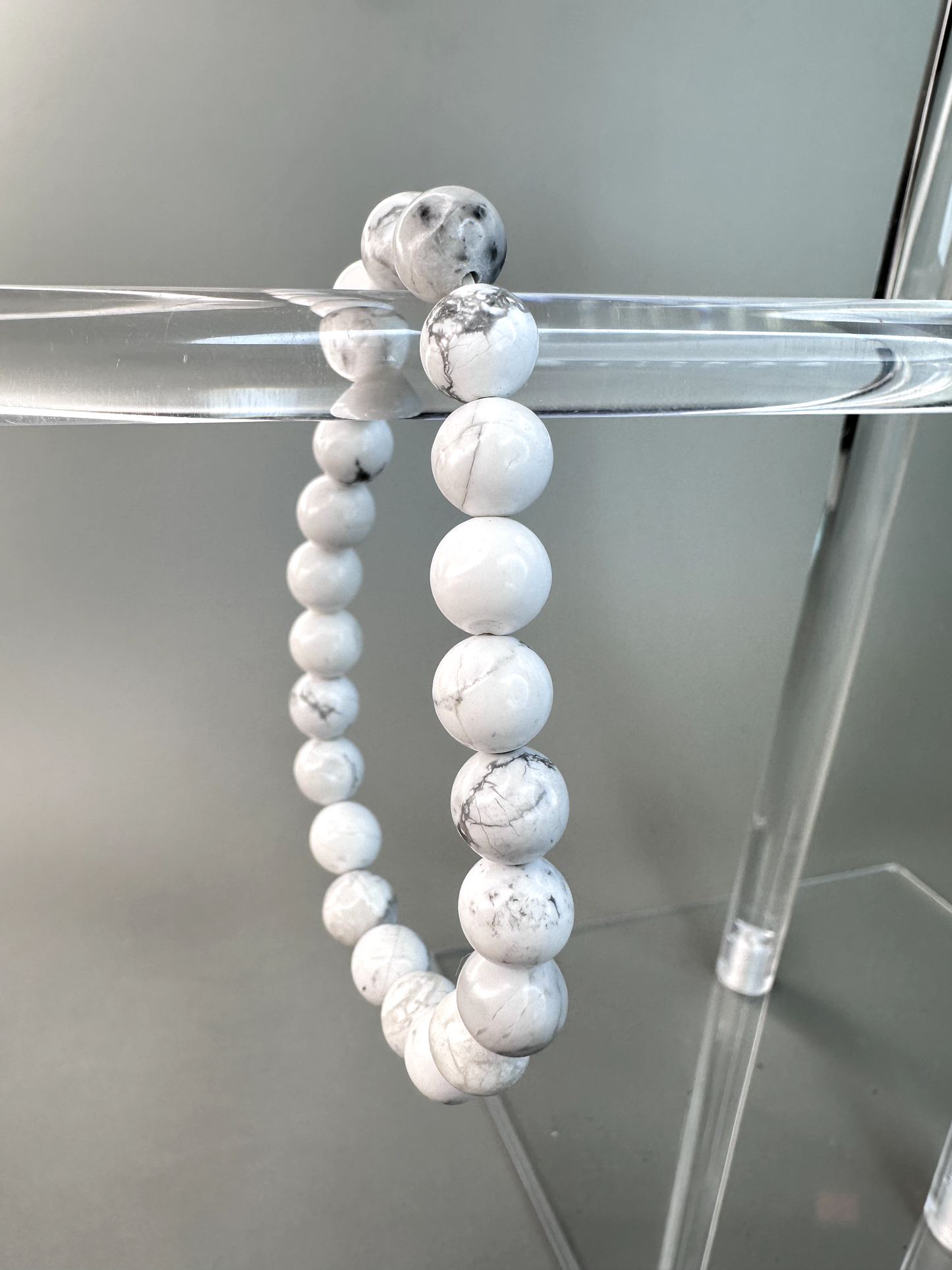 8mm White Howlite Bracelet