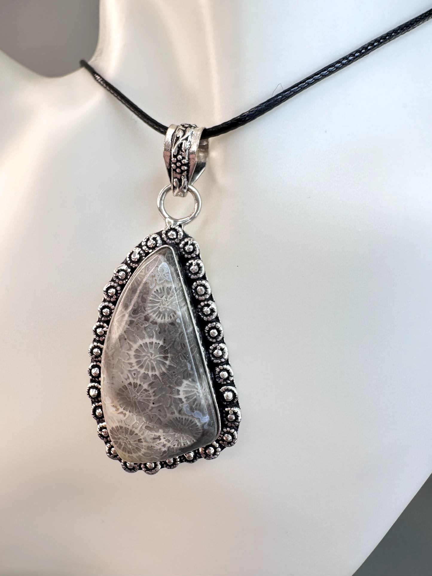 Fossilized Coral Left Curved Pendant | S925