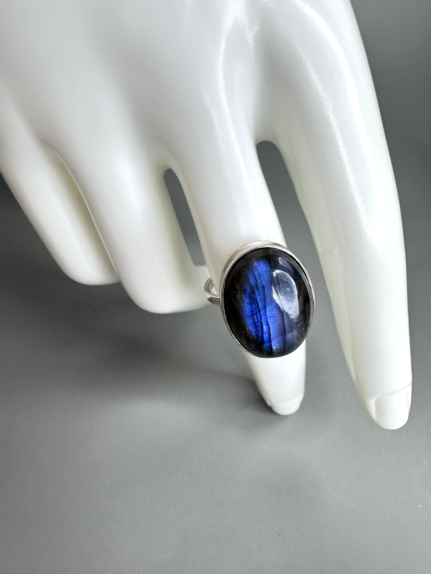 Labradorite Oval Ring 2 | S925 Size 8