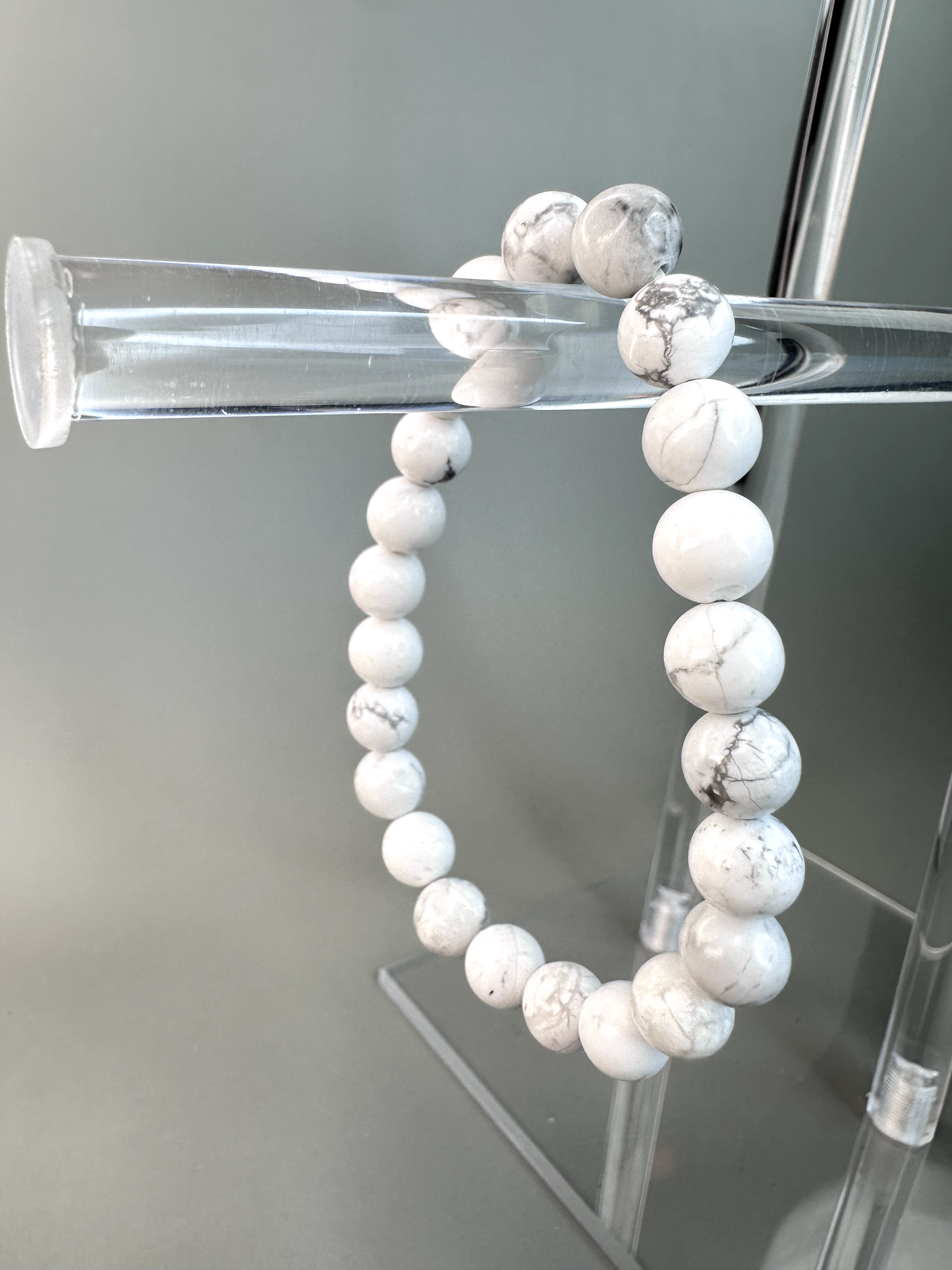 8mm White Howlite Bracelet