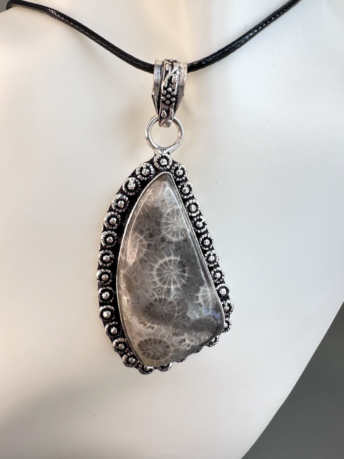 Fossilized Coral Left Curved Pendant | S925