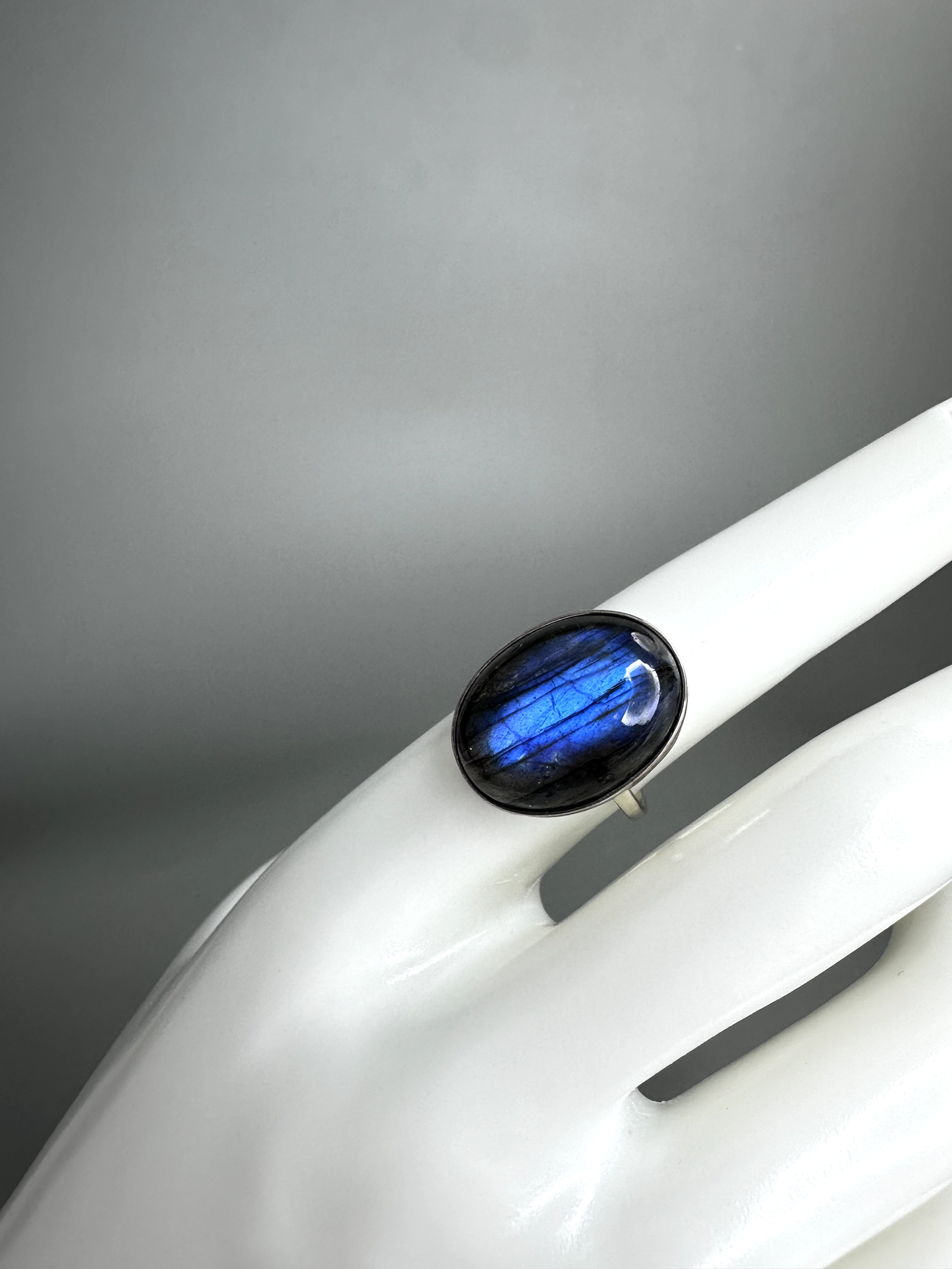 Labradorite Oval Ring 2 | S925 Size 8