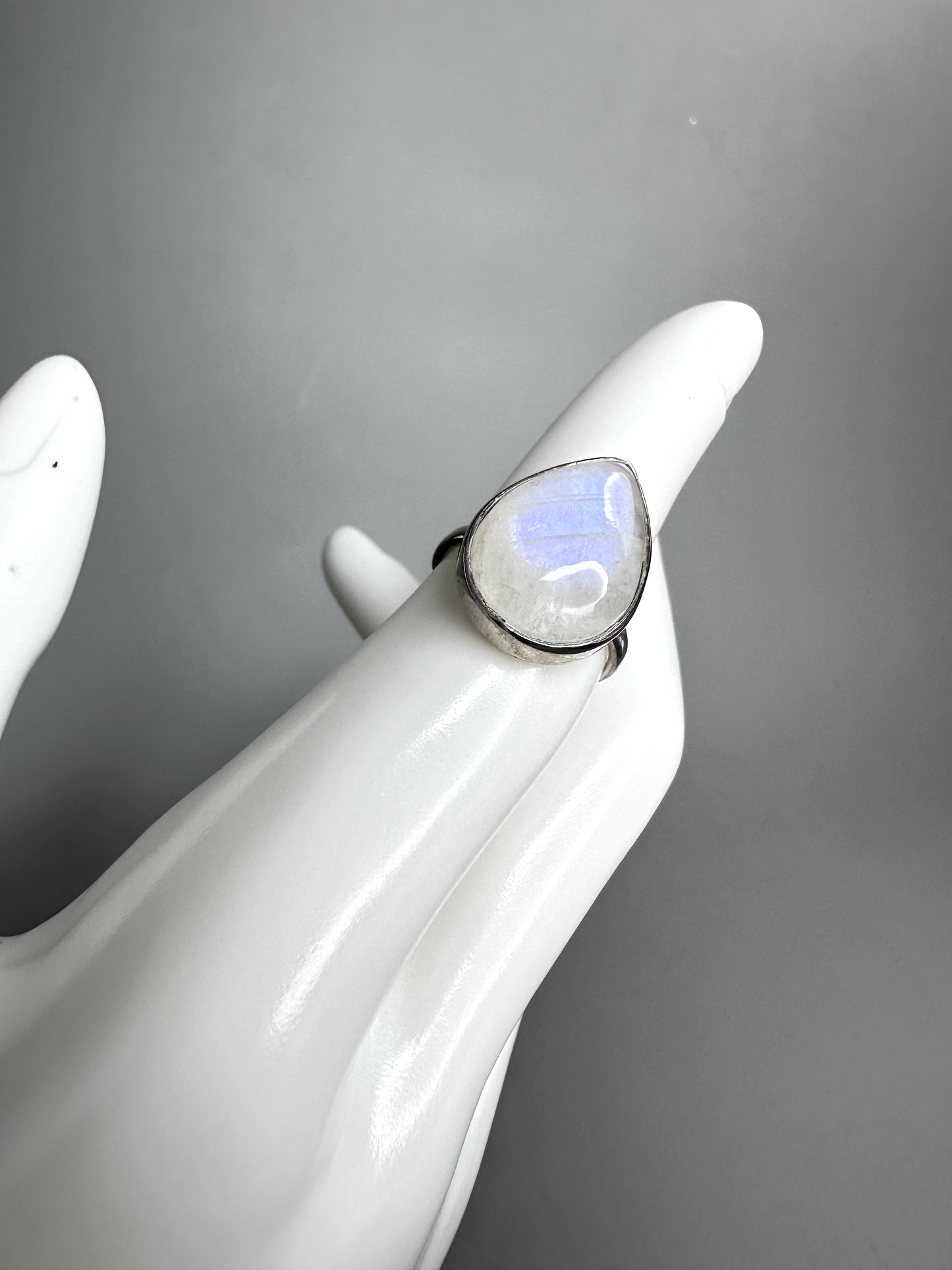 Moonstone Teardrop Ring | S925 Size 6 | Flashy