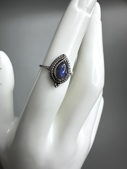 Labradorite Teardrop Ring  | S925 Size 5