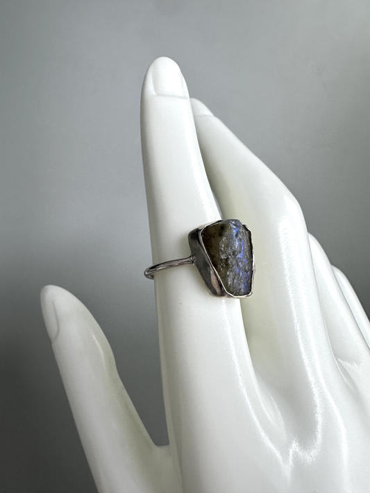 Raw Flashy Labradorite Ring 2 | S925 Size 7