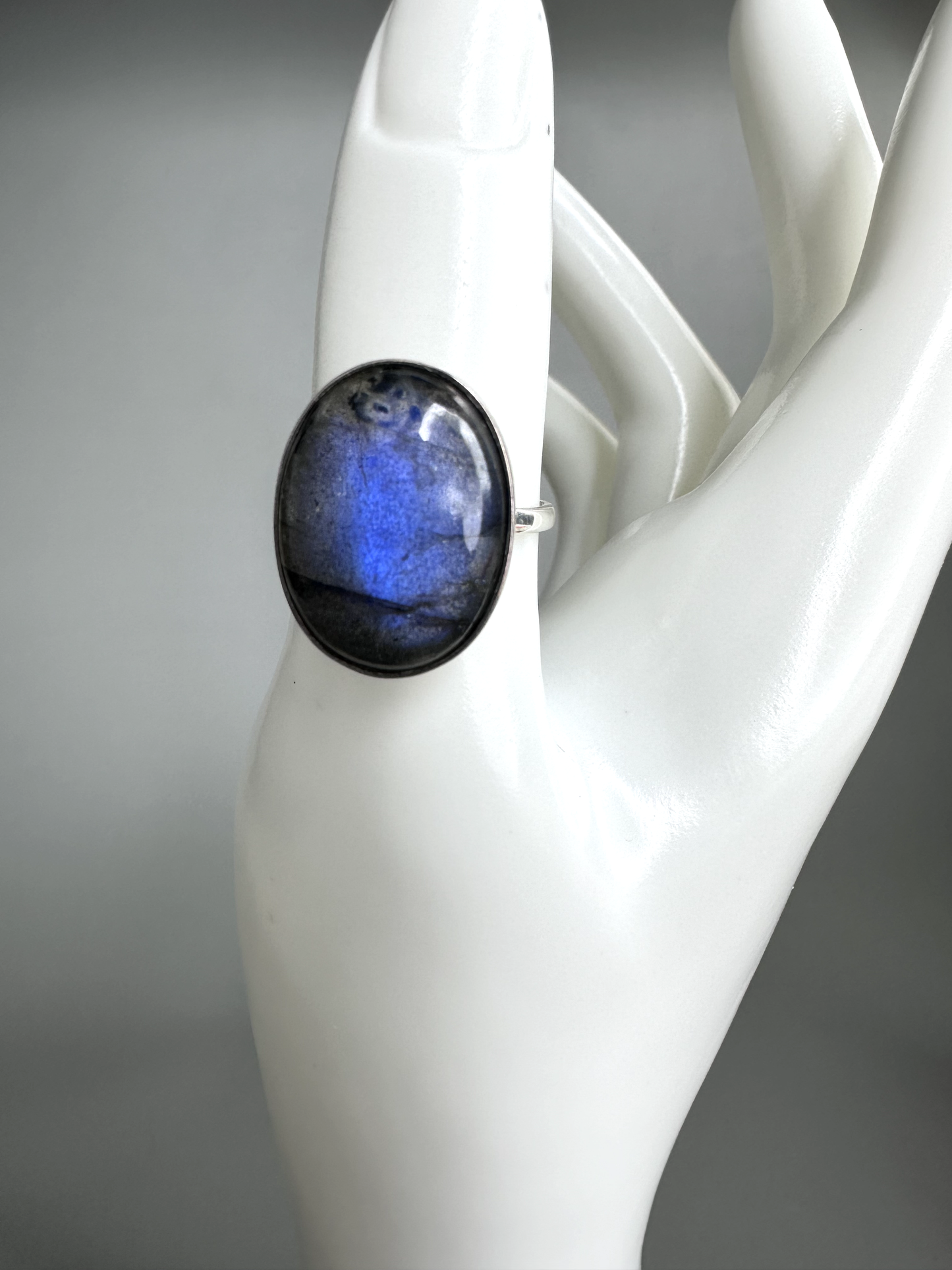 Labradorite Oval Ring 1 | S925 Size 8